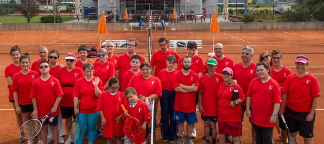 il-regalo-di-roger-federer-ai-tennisti-speciali