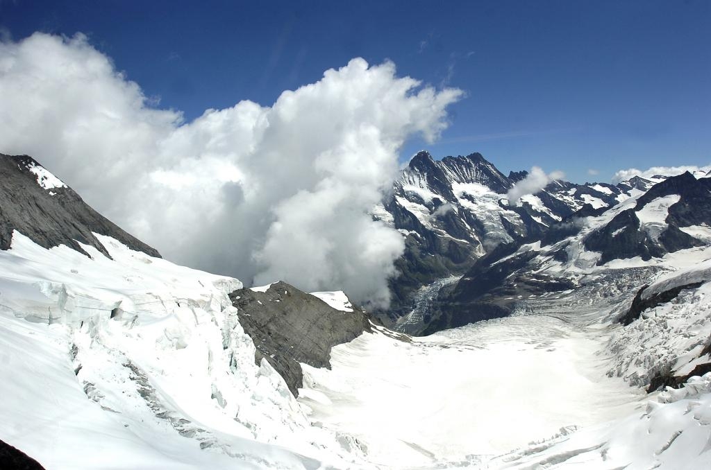 Recuperato Il Corpo Del Pc 7 Precipitato Martedi Nelle Alpi Bernesi Laregione