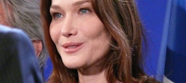 carla-bruni-sarkozy-50-anni-fra-moda-e-musica