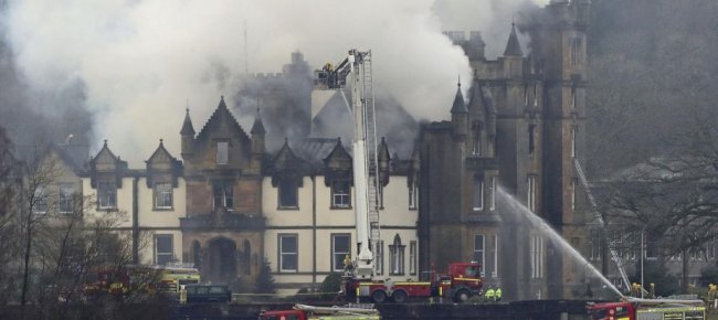 incendio-in-scozia-due-morti-e-feriti-in-un-resort-di-lusso