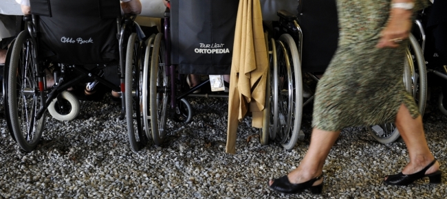 paralizzati-tornano-a-camminare-con-l-elettrostimolazione