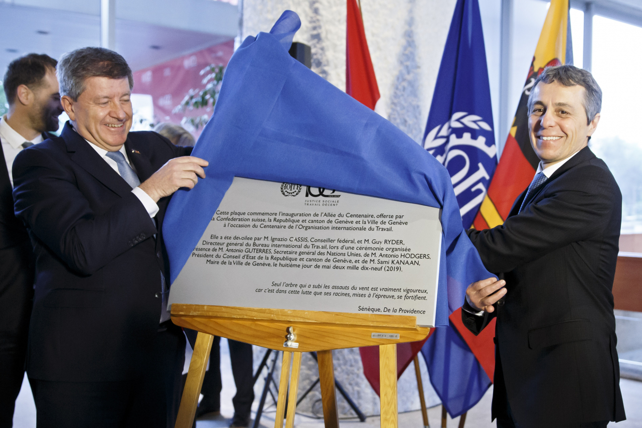 Risultato immagini per oil lavoro