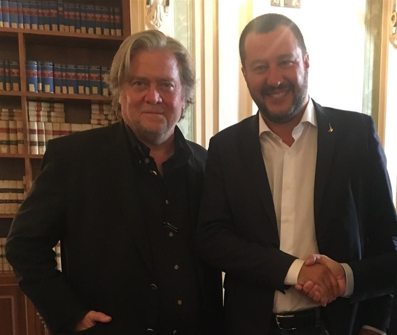 Bannon disse a Salvini e Di Maio: 'Non fate i premier'