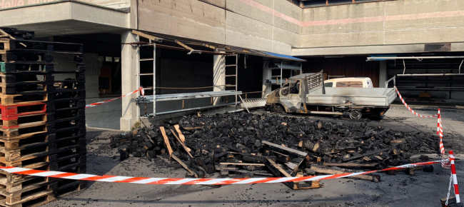 balerna-in-arrivo-la-scientifica-sul-luogo-dell-incendio