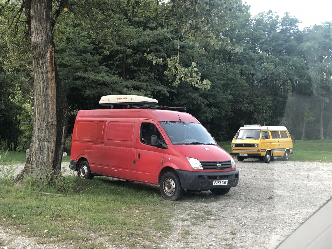 Il Mistero S Infittisce Il Furgone Rosso E Sparito Laregione