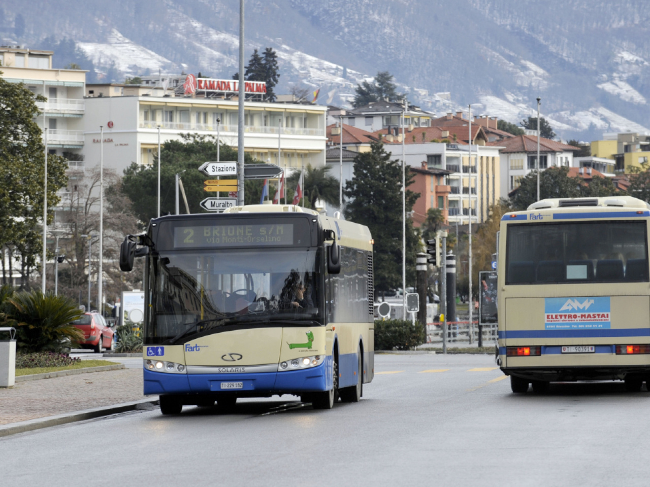 Locarno Bus Da bici a bus, aperta la nuova corsia sul Ponte Maggia | laRegione.ch