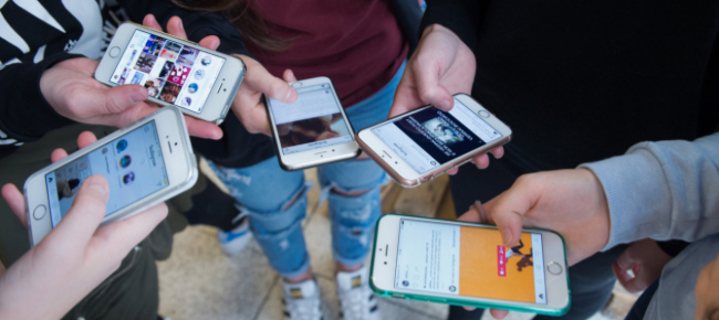 viva-la-vita-reale-telefonini-spenti-a-scuola