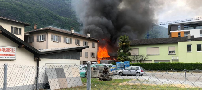 segnalata-due-volte-la-pericolosita-del-deposito-di-materiale
