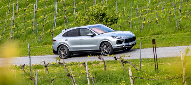 colpo-di-coda-per-la-porsche-cayenne-coupe