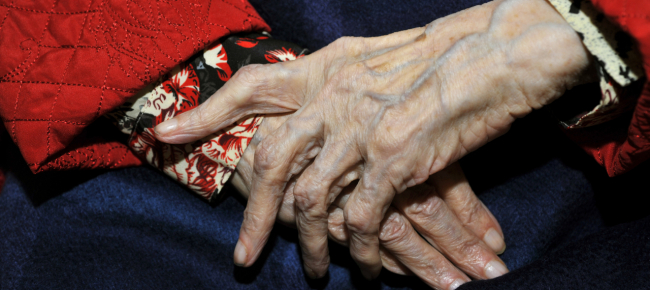in-svizzera-una-persona-su-dodici-invecchia-sola-e-senza-figli