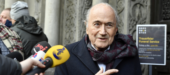 la-procura-federale-archivia-un-inchiesta-contro-sepp-blatter