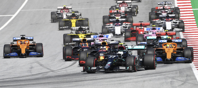 bottas-trionfa-in-austria-in-un-gp-dall-epilogo-pirotecnico
