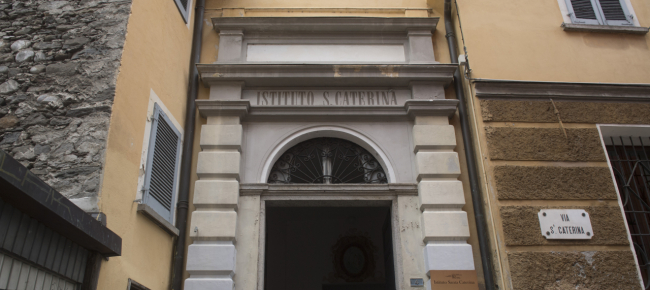 i-diplomati-della-scuola-commerciale-dell-istituto-sant-anna