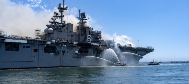diciotto-feriti-a-bordo-di-una-nave-militare-americana