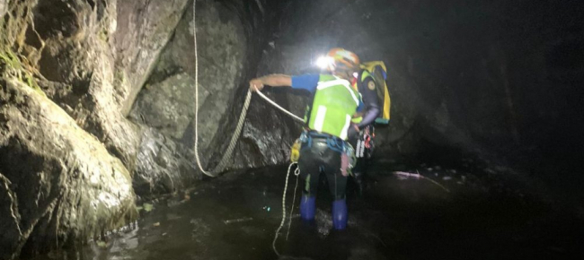 tre-canyonisti-svizzeri-sorpresi-da-pioggia-e-buio