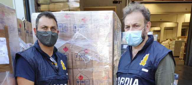 sequestrati-oltre-31-500-litri-di-falso-disinfettante