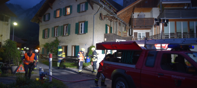 sigaretta-provoca-incendio-in-casa-trifamiliare-a-scharans