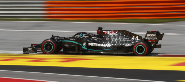 hamilton-domina-il-gran-premio-di-stiria