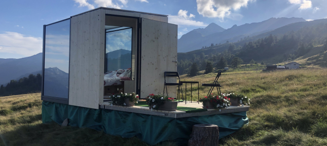 a-gorda-e-nata-una-camera-d-hotel-sotto-le-stelle