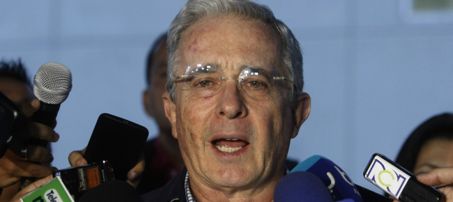 colombia-arresti-domiciliari-per-l-ex-presidente-alvaro-uribe