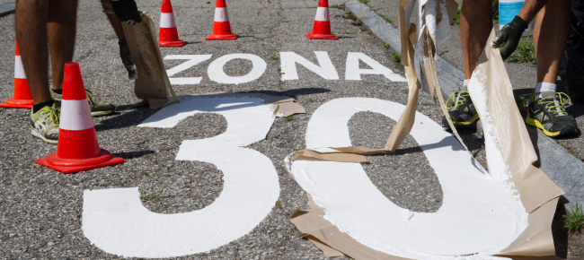quartiere-rusca-saleggi-via-il-piede-dal-gas