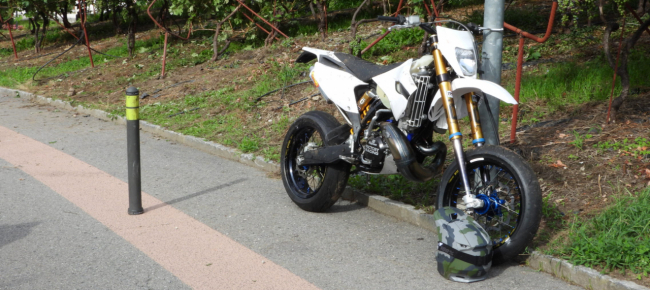 malvaglia-esce-di-strada-con-la-moto-e-finisce-in-una-vigna