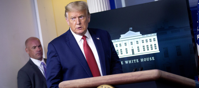 spari-alla-casa-bianca-e-trump-finisce-nello-studio-ovale