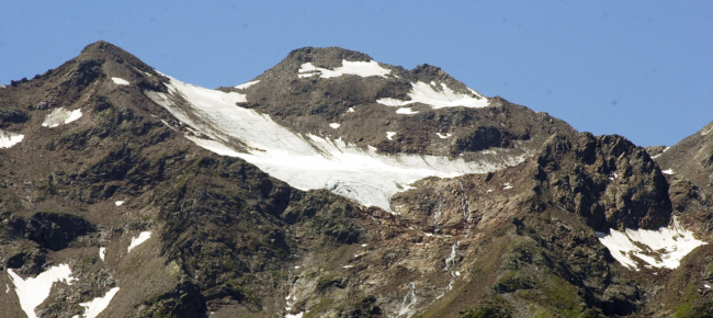 giu-le-mani-dal-campo-tencia-opposizione-contro-un-antenna