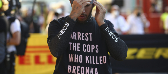 la-fia-perdona-hamilton-per-la-t-shirt-ma-io-non-mollero