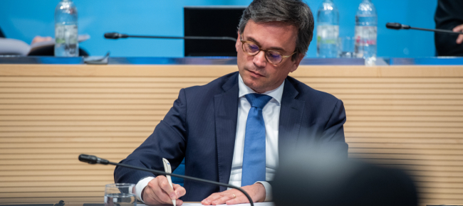 si-conferma-il-profondo-rosso-nelle-finanze-cantonali