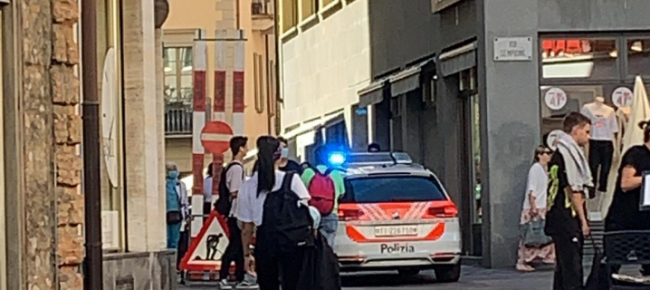 furto-in-una-boutique-in-centro-a-lugano-e-caccia-al-ladro