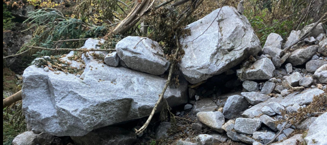 frane-e-sentieri-interrotti-in-valle-d-osogna-e-moleno