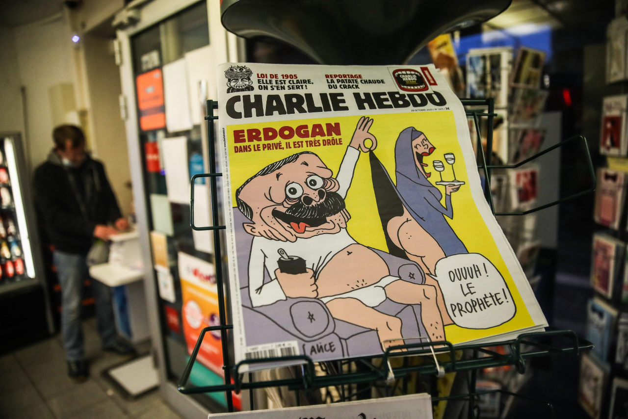 Ora Charlie Hebdo Prende In Giro Anche Erdogan Laregione