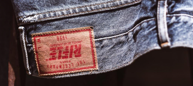 falliscono-anche-i-jeans-rifle-porta-i-libri-in-tribunale