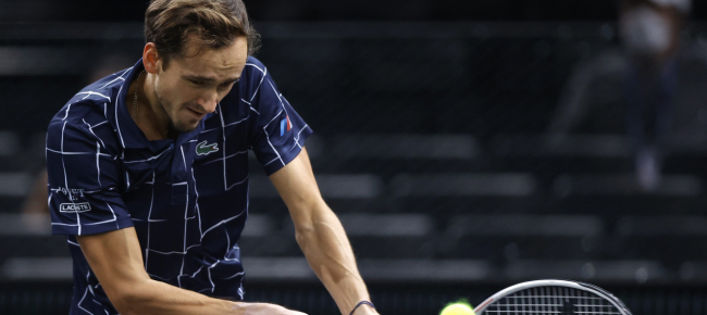 medvedev-scalza-federer-djokovic-sempre-numero-uno