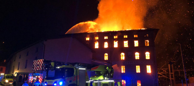 in-fiamme-il-mulino-di-maroggia