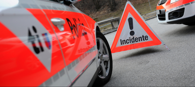 auto-collide-con-un-motorino-serie-ferite-per-un-14enne