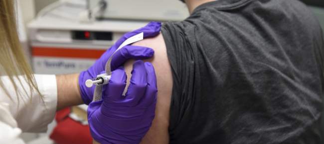 i-vaccini-di-pfizer-e-moderna-paiono-sicuri-per-ora