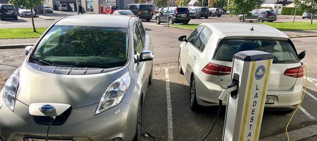 in-norvegia-piu-auto-elettriche-che-a-combustione-interna