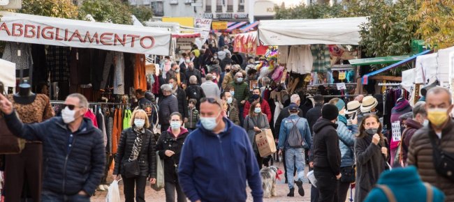 tanti-decessi-covid-e-bellinzona-cresce-di-soli-10-abitanti
