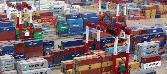 cina-decolla-l-export-e-fa-segnare-un-18