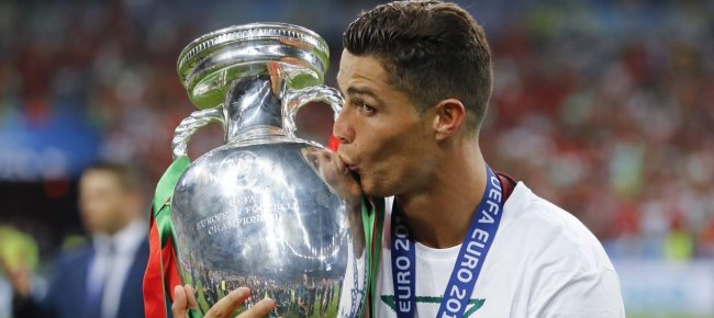 entro-il-5-marzo-l-uefa-decidera-per-i-tifosi-all-europeo