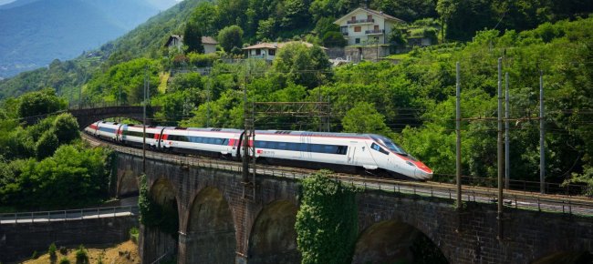 officine-bellinzona-via-i-merci-anzitempo-arrivano-gli-etr