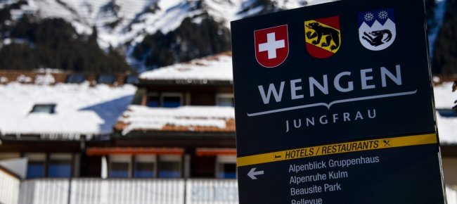 gli-slalom-di-kitzb-hel-spostati-a-flachau