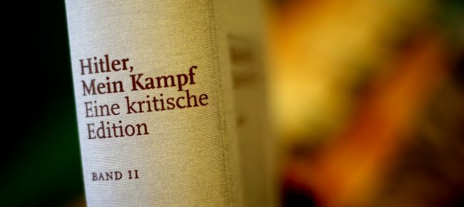 mein-kampf-esce-in-polonia-l-editore-omaggio-alle-vittime