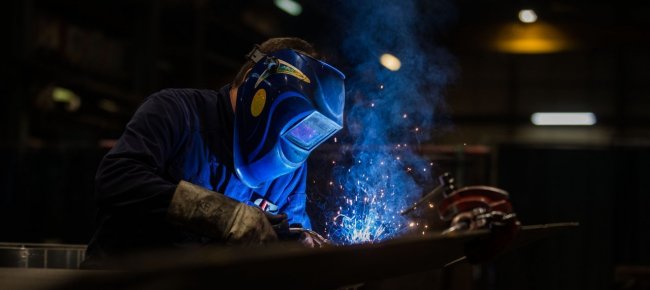 il-virus-non-frena-l-industria-svizzera-continua-la-ripresa