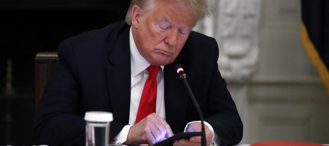 cosa-non-va-nel-social-media-ban-di-trump