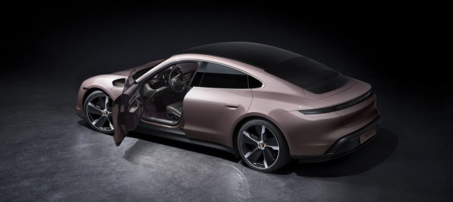 porsche-taycan-base-d-eccellenza