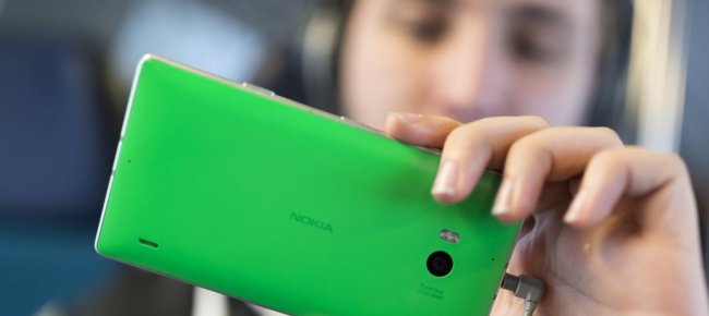 spiare-il-cellulare-del-partner-e-la-coppia-scoppia