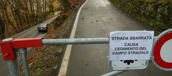 arcegno-la-strada-dei-polacchi-e-chiusa-al-traffico